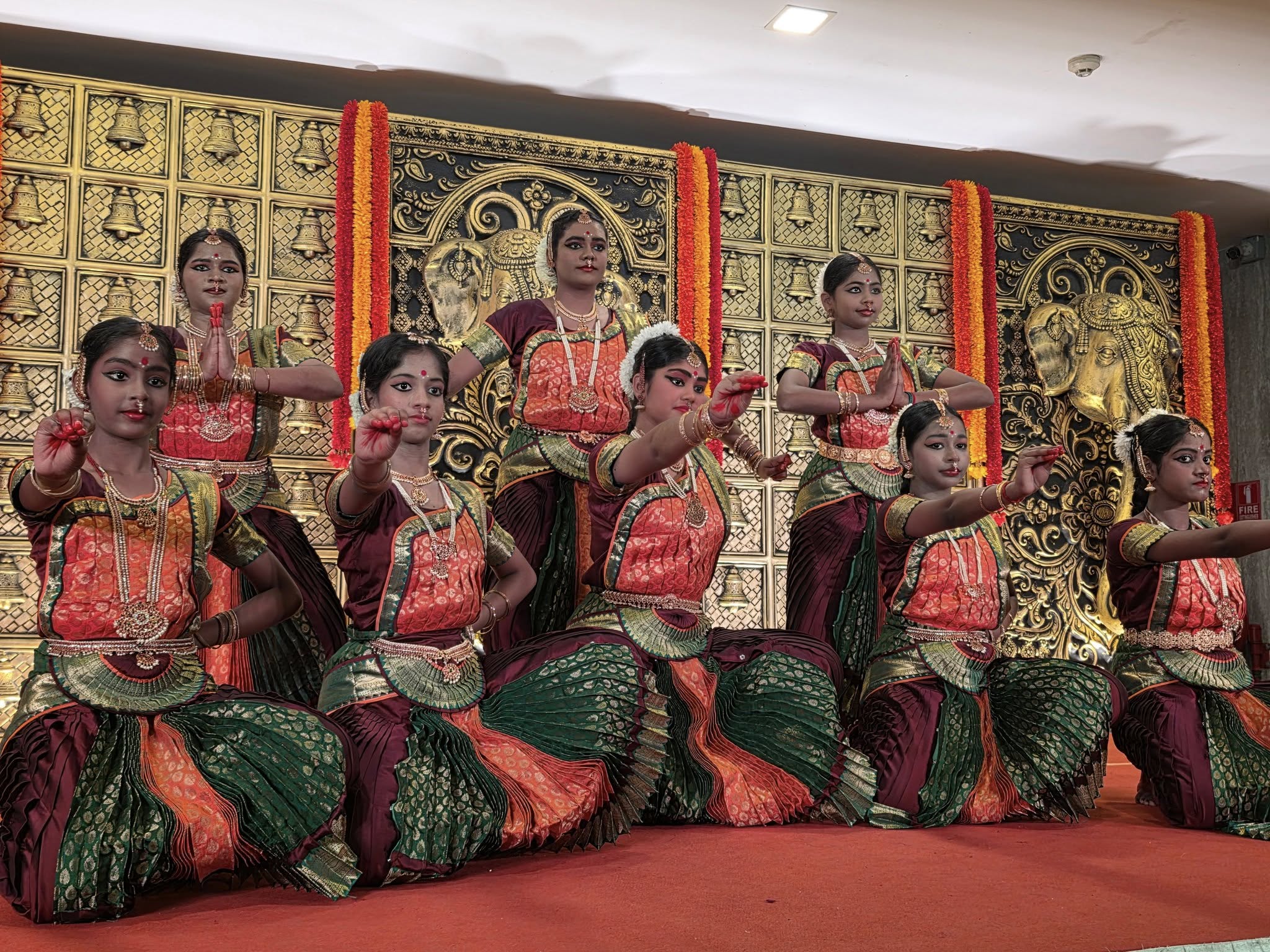 Bharatanatyam Performance by Htsbt Dance Group